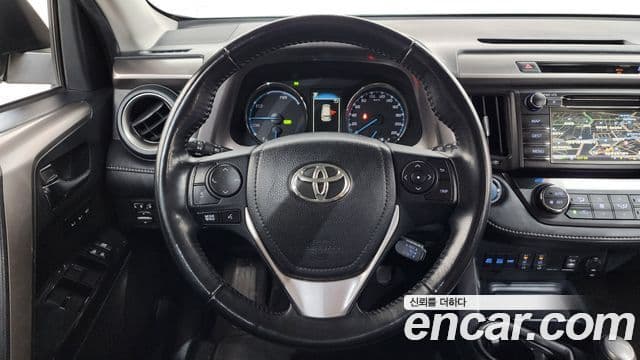 Toyota RAV4 2018 — Şəkil 19/20