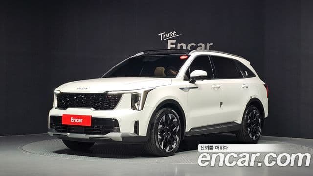 Kia Sorento 2023 — Фото 1/20