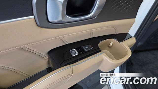Kia Sorento 2023 — Фото 19/20
