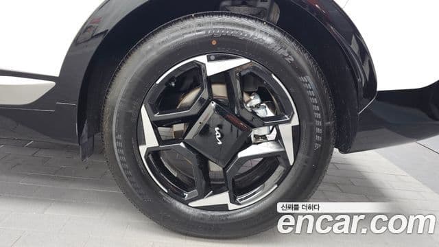 Kia Sportage 2025 — Şəkil 17/34