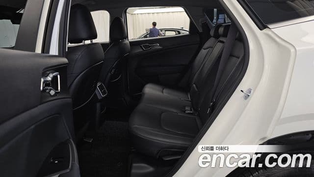 Kia Sportage 2025 — Şəkil 20/34