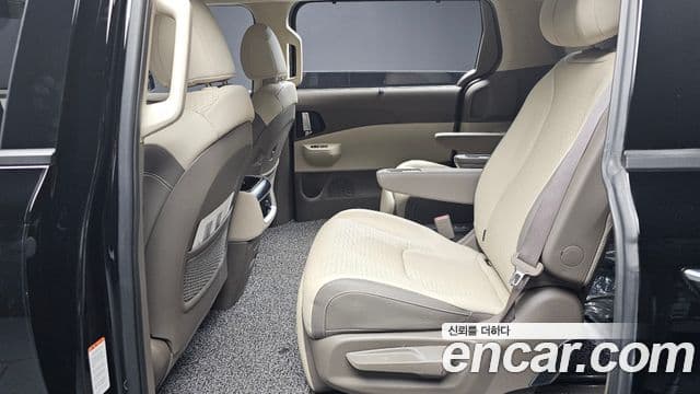 Kia Carnival 2025 — Фото 11/20