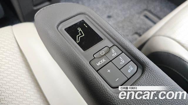 Kia Carnival 2025 — Фото 19/20