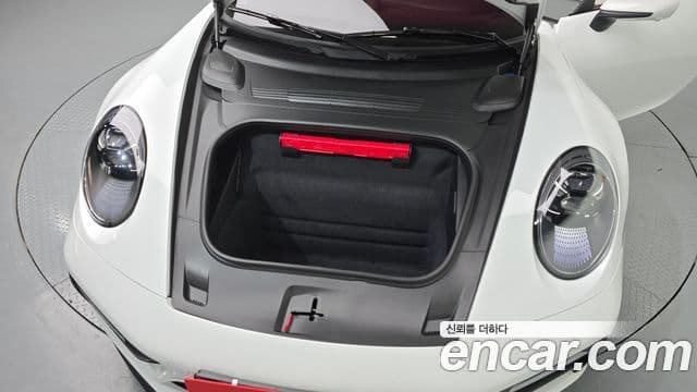 Porsche 911 2023 — Photo 9/30