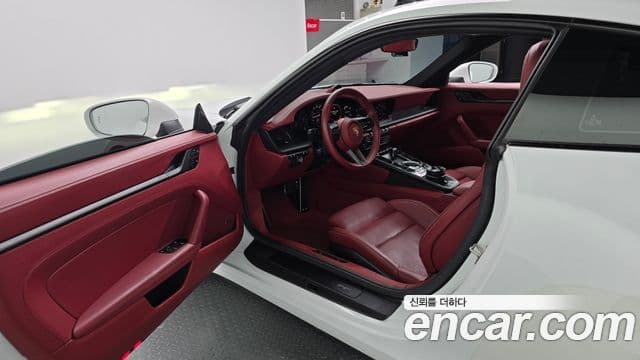 Porsche 911 2023 — Photo 3/30