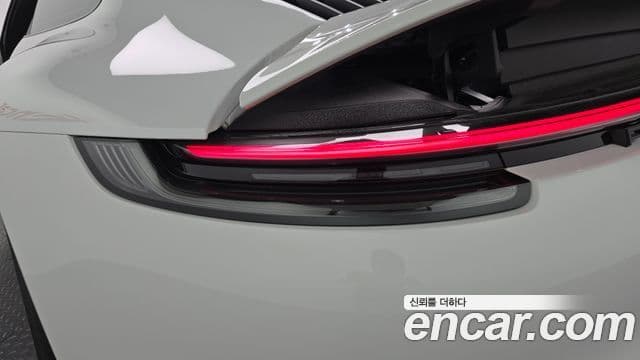 Porsche 911 2023 — Photo 10/30