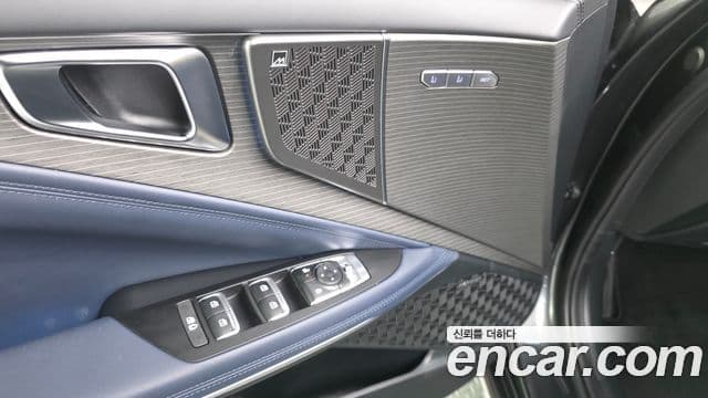 Kia K8 2024 — Şəkil 17/36