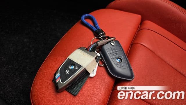 BMW Z4 2023 — Photo 18/31