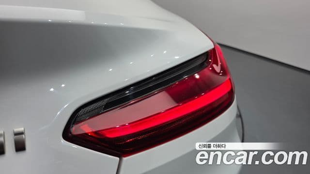 BMW Z4 2023 — Photo 25/31