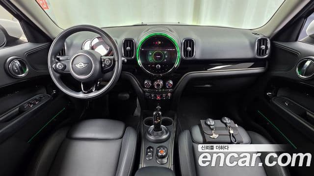 Mini Cooper D Countryman 2021 — Фото 7/20