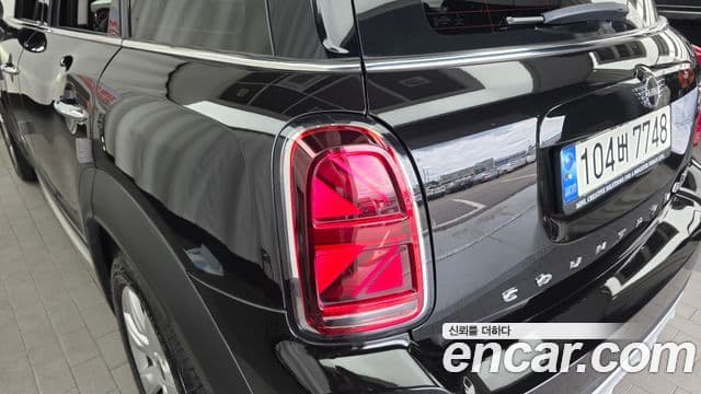Mini Cooper D Countryman 2021 — ფოტო 9/32