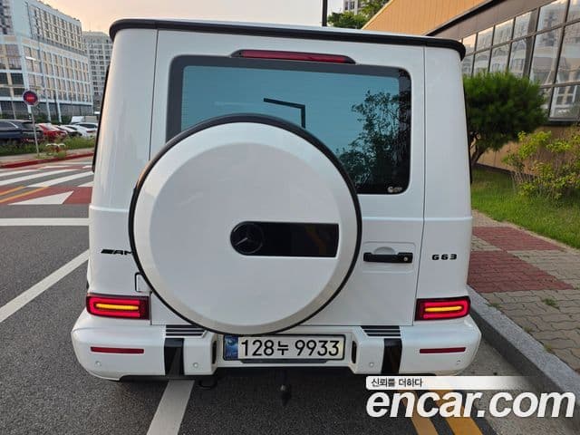 Mercedes-Benz G-Class 2021 — Photo 12/16