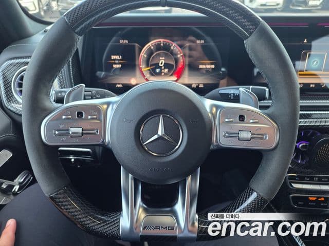 Mercedes-Benz G-Class 2021 — Photo 2/16