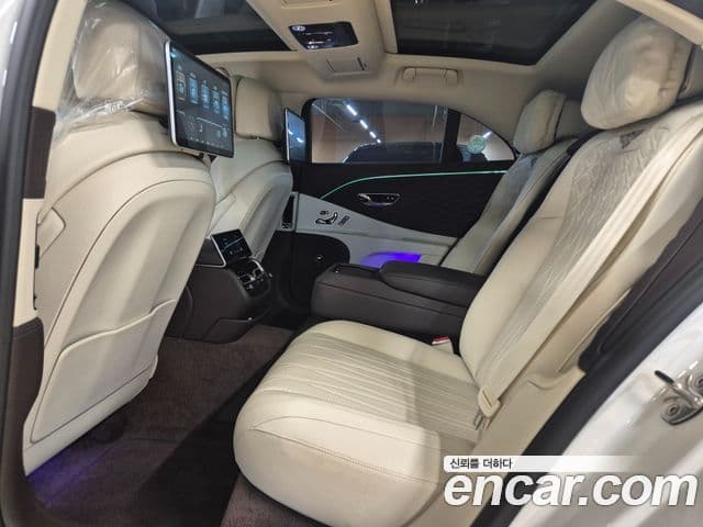 Bentley Flying Spur 2022 — Photo 19/20
