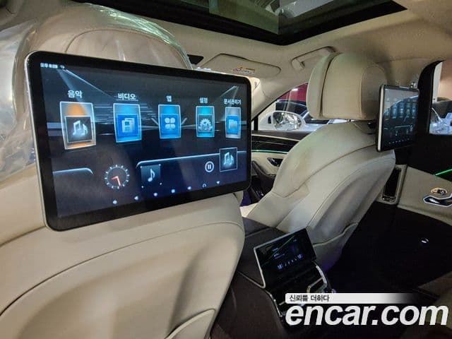Bentley Flying Spur 2022 — Photo 11/20