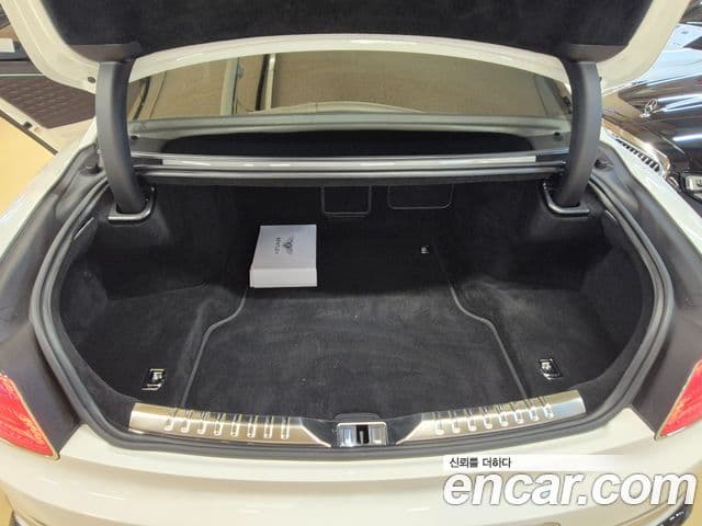 Bentley Flying Spur 2022 — Photo 9/20
