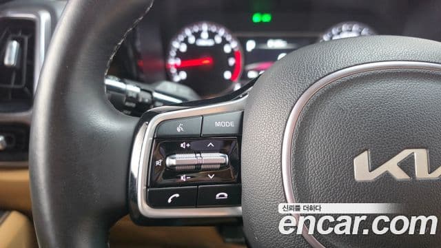 Kia Sorento 2021 — Фото 19/20