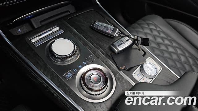 Genesis GV80 2023 — Photo 7/20