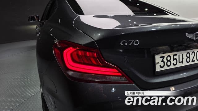 Genesis G70 2019 — Şəkil 27/31