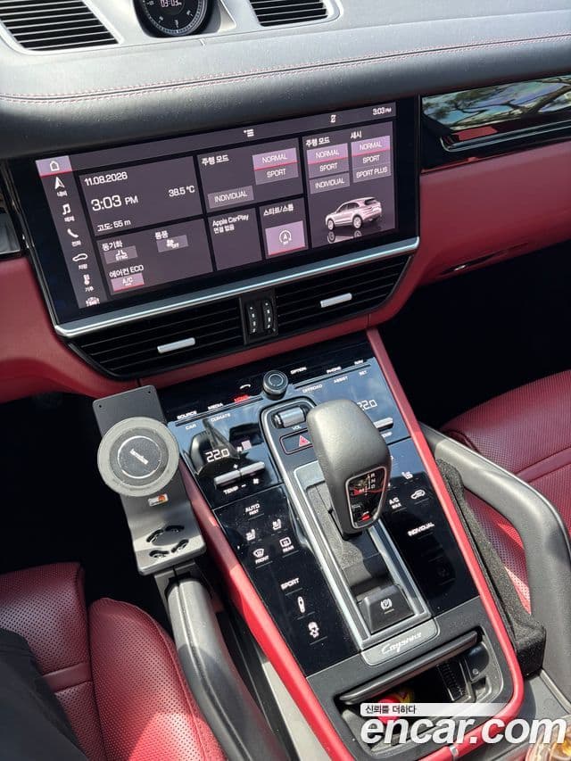 Porsche Cayenne 2019 — Photo 3/11