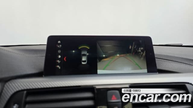 BMW 4 Series 2018 — Photo 12/32