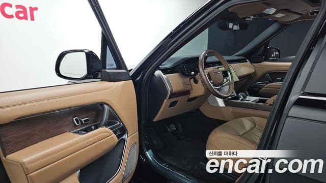 Land Rover Range Rover 2025 — Photo 39/42