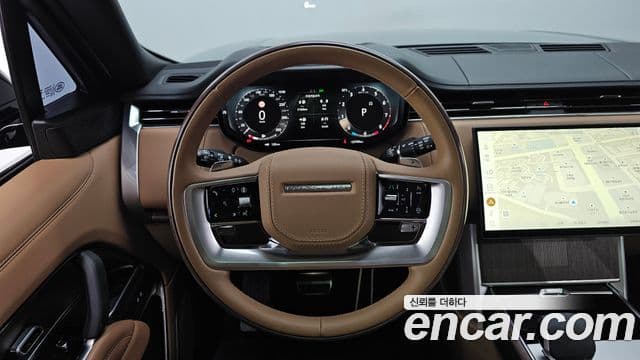 Land Rover Range Rover 2025 — Photo 35/42