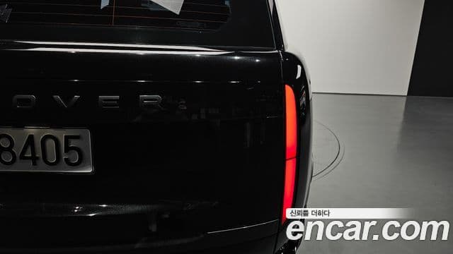 Land Rover Range Rover 2025 — Photo 29/42