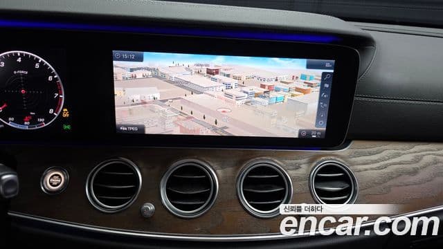 Mercedes-Benz E-Class 2018 — Şəkil 8/20