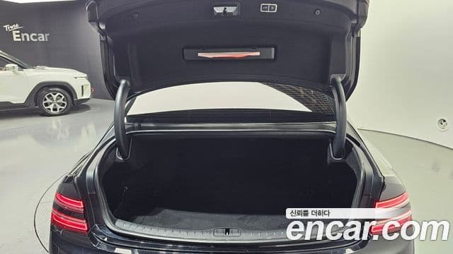 Genesis G80 2020 — ფოტო 24/31