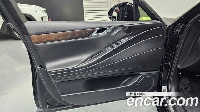 Genesis G80 2020 — ფოტო 2/31