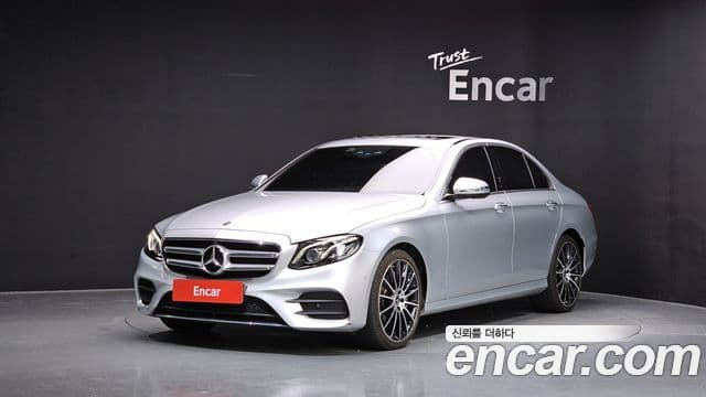 Mercedes-Benz E-Class 2018 — ფოტო 10/36