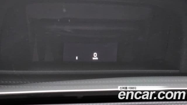 Mercedes-Benz E-Class 2018 — ფოტო 12/36