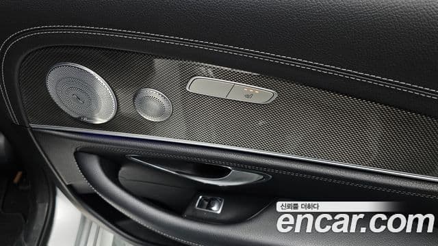 Mercedes-Benz E-Class 2018 — ფოტო 35/36