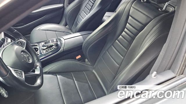 Mercedes-Benz E-Class 2018 — ფოტო 26/36