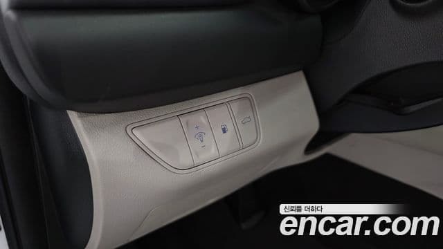 Genesis G70 2022 — Photo 18/39