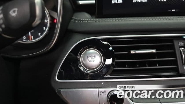 Genesis G70 2022 — Photo 15/39
