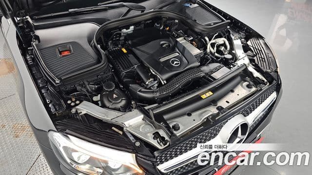Mercedes-Benz GLC-Class 2019 — Şəkil 13/34