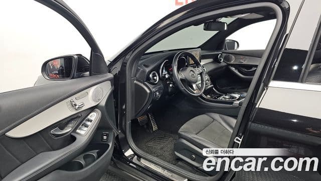 Mercedes-Benz GLC-Class 2019 — Şəkil 20/34
