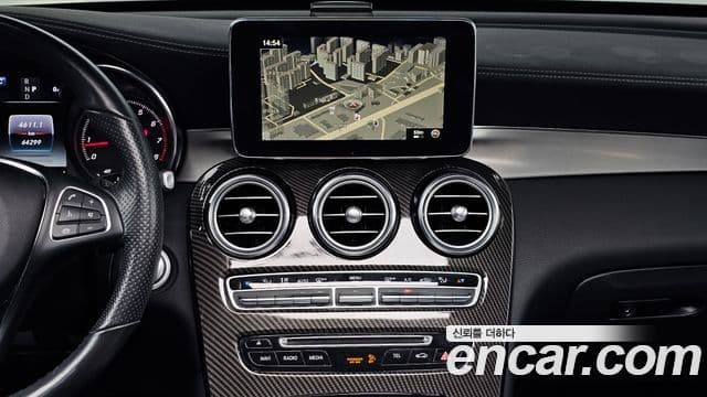 Mercedes-Benz GLC-Class 2019 — Şəkil 1/34