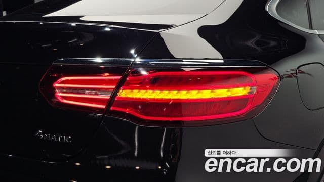 Mercedes-Benz GLC-Class 2019 — Şəkil 9/34
