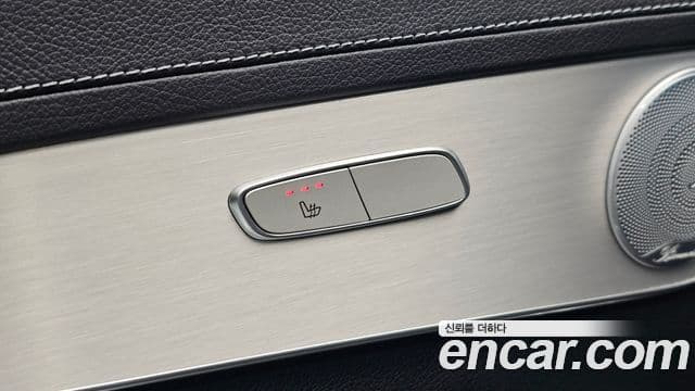 Mercedes-Benz GLC-Class 2019 — Şəkil 34/34