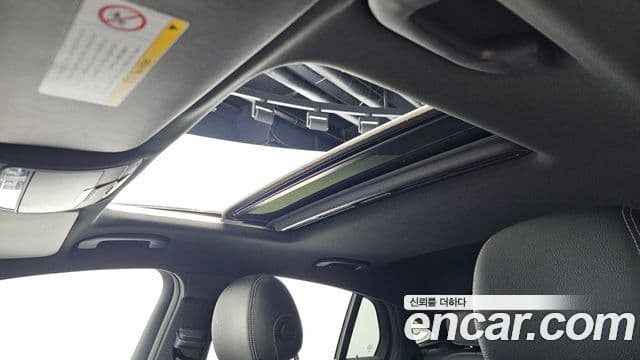 Mercedes-Benz GLC-Class 2019 — Şəkil 29/34
