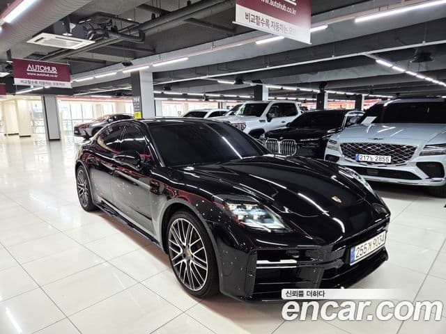 Porsche Panamera 2024 — ფოტო 11/20