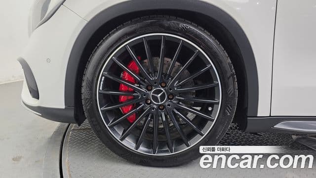Mercedes-Benz GLA-Class 2018 — ფოტო 12/33