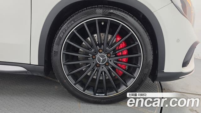 Mercedes-Benz GLA-Class 2018 — ფოტო 16/33