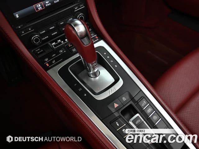 Porsche 718 Boxster 2021 — Photo 2/20
