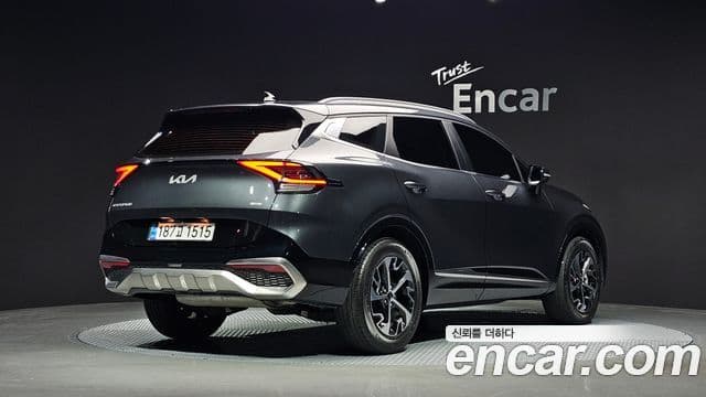 Kia Sportage 2022 — Фото 2/20