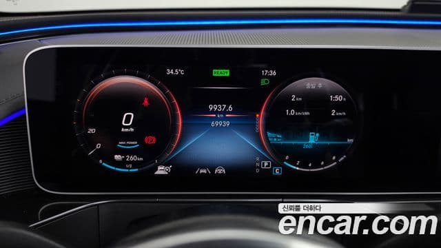 Mercedes-Benz EQC 2020 — ფოტო 19/34