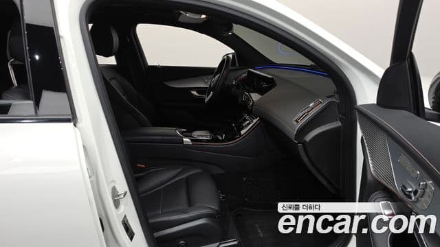 Mercedes-Benz EQC 2020 — ფოტო 16/34